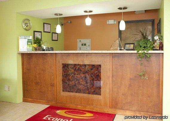 Red Roof Inn Spartanburg - I-26 Інтер'єр фото