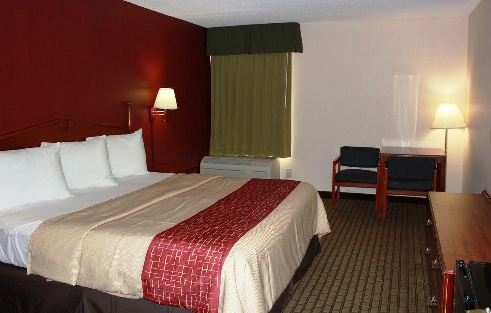 Red Roof Inn Spartanburg - I-26 Екстер'єр фото